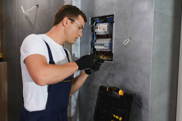 Best Affordable Emergency Electrician  in Harbor Isle, NY